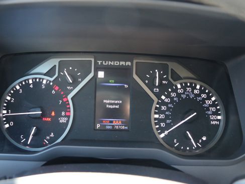 Used 2022 Toyota Tundra SR5 w/ SR5 Premium Package image 29