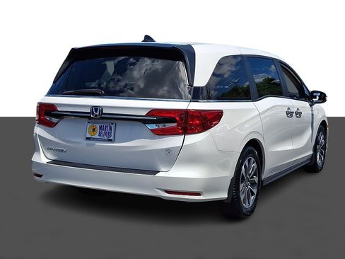 Certified 2024 Honda Odyssey EX-L image 7