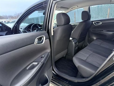 Used 2016 Nissan Sentra SV w/ Driver's Assist Package image 17