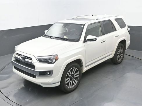 Used 2021 Toyota 4Runner Limited AWD/4WD image 16