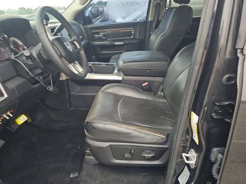 Used 2016 RAM 2500 Laramie w/ Convenience Group AWD/4WD image 4