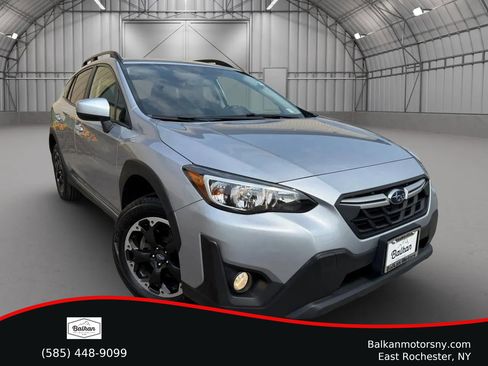 Used 2021 Subaru Crosstrek 2.0i Premium image 1