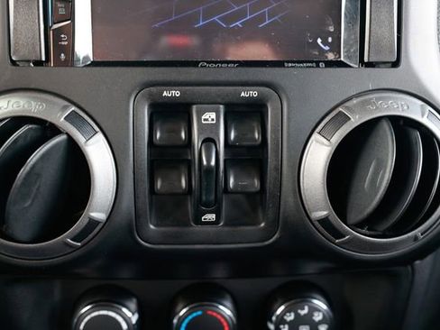 Used 2014 Jeep Wrangler Unlimited Sport w/ Quick Order Package 24S image 32