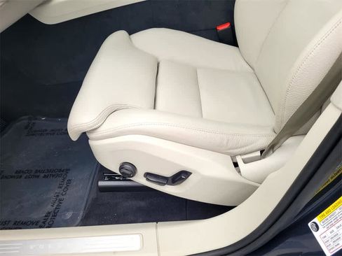 Used 2018 Volvo XC60 T8 Inscription w/ Advanced Package image 15