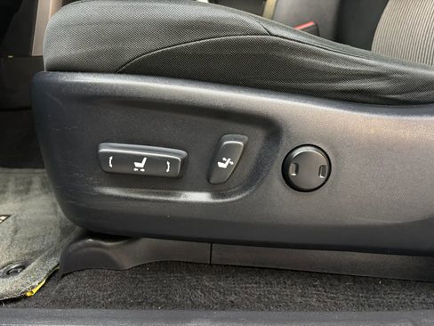 Used 2016 Toyota 4Runner SR5 image 13