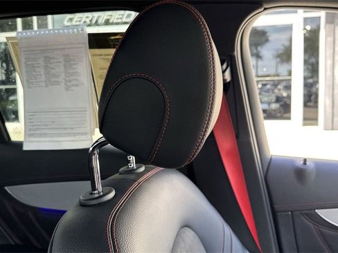 Used 2022 Mercedes-Benz GLC 43 AMG 4MATIC image 21