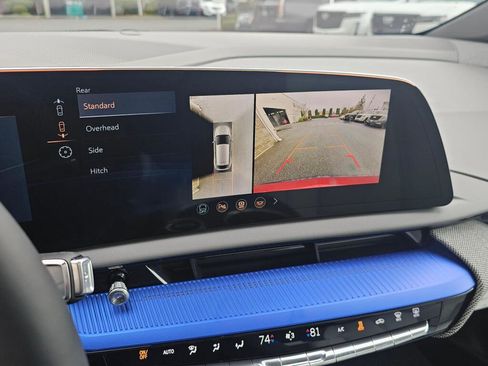 New 2026 Cadillac Optiq Luxury 1 image 38