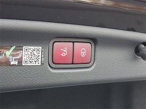 Used 2026 Mercedes-Benz C 300 4MATIC Sedan image 23