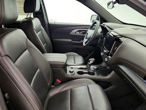 Used 2023 Chevrolet Traverse LT AWD/4WD image 23