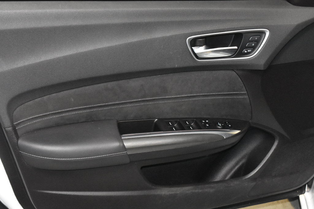Used 2020 Acura TLX w/ Technology & A-SPEC Package FWD image 4