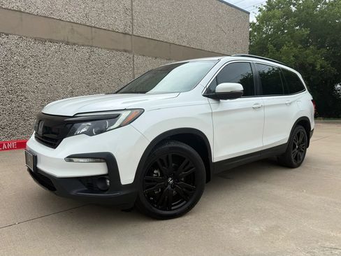 Used 2021 Honda Pilot Special Edition image 2
