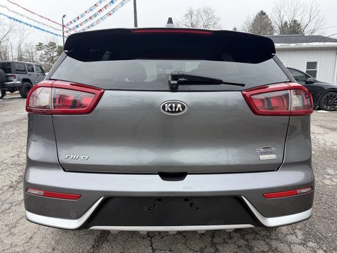 Used 2018 Kia Niro LX image 6