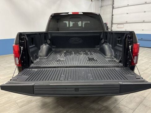 Used 2018 Ford F150 Platinum w/ Equipment Group 701A Luxury image 16