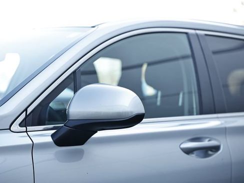 Used 2023 Hyundai Santa Fe SE image 11