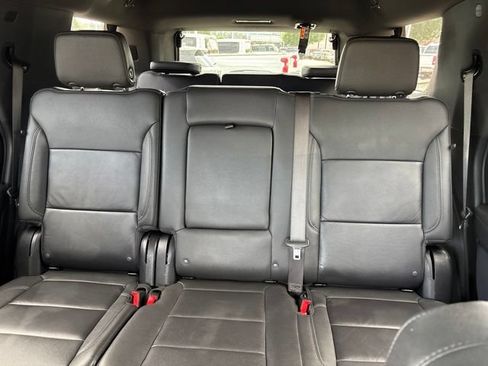 Used 2025 Chevrolet Tahoe LT AWD/4WD image 30