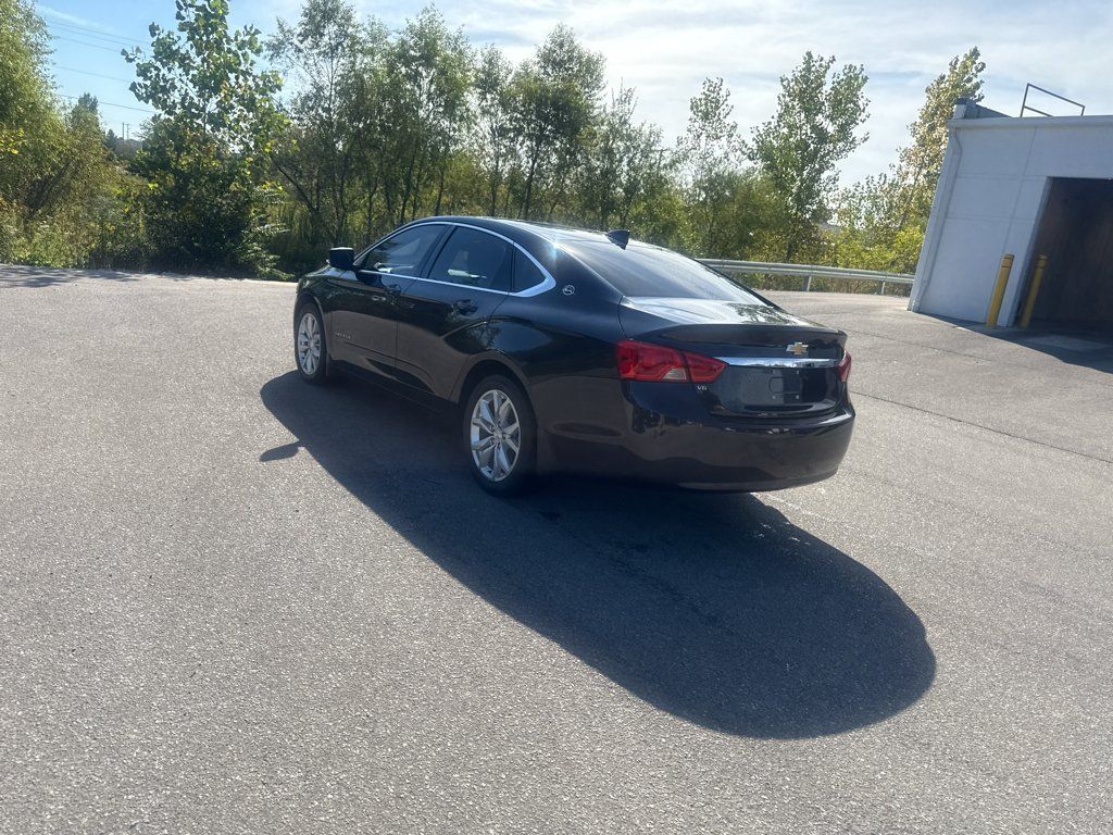 Used 2017 Chevrolet Impala LT FWD image 4