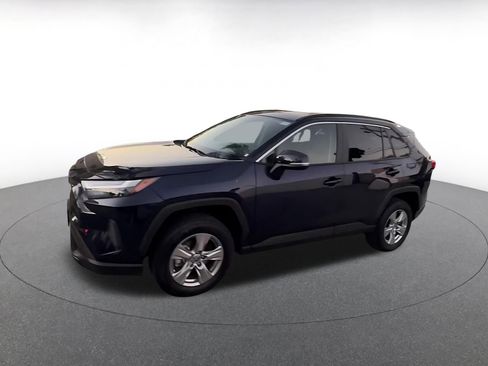 Used 2025 Toyota RAV4 XLE w/ Convenience Package image 8