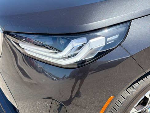 Used 2025 BMW X3 xDrive30i image 9