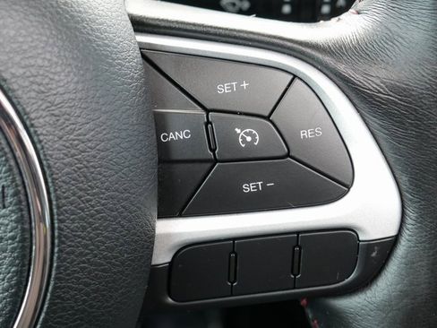 Used 2018 Jeep Renegade Trailhawk w/ Cold Weather Group II image 25