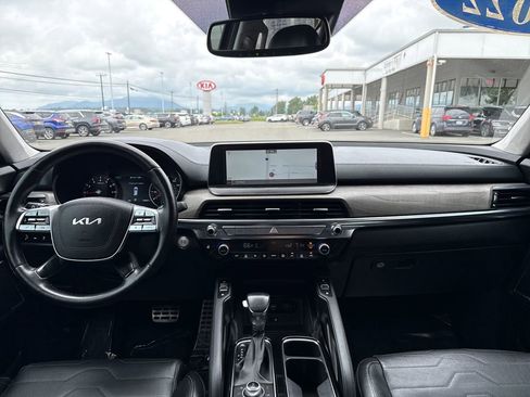 Certified 2022 Kia Telluride SX w/ SX Prestige Package AWD/4WD image 22
