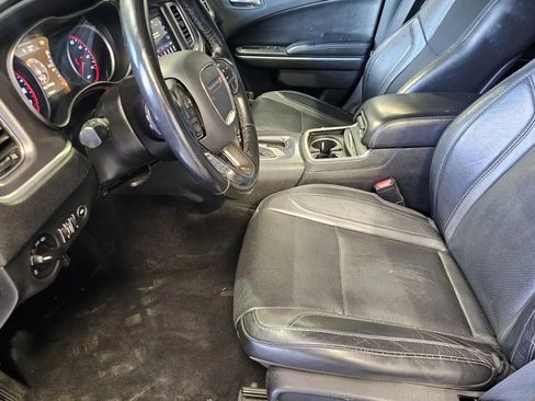 Used 2019 Dodge Charger SXT w/ Leather Interior Group RWD image 14