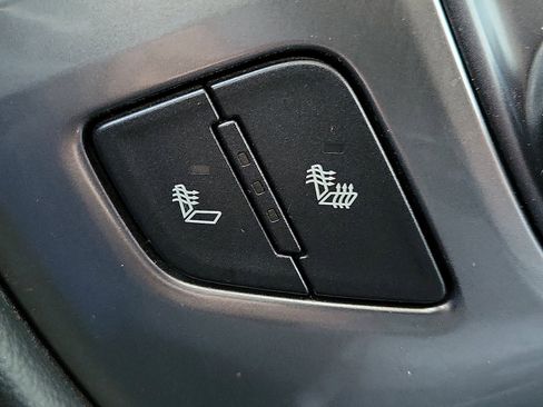 Used 2018 Chevrolet Silverado 1500 LT w/ LPO, Black Pack image 17