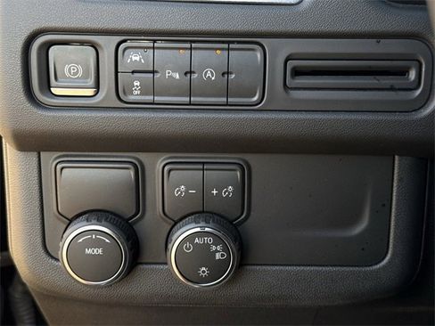 Used 2024 Chevrolet Tahoe LT image 22