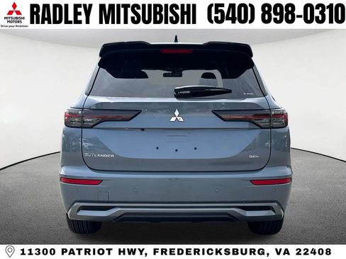 New 2026 Mitsubishi Outlander SEL image 4