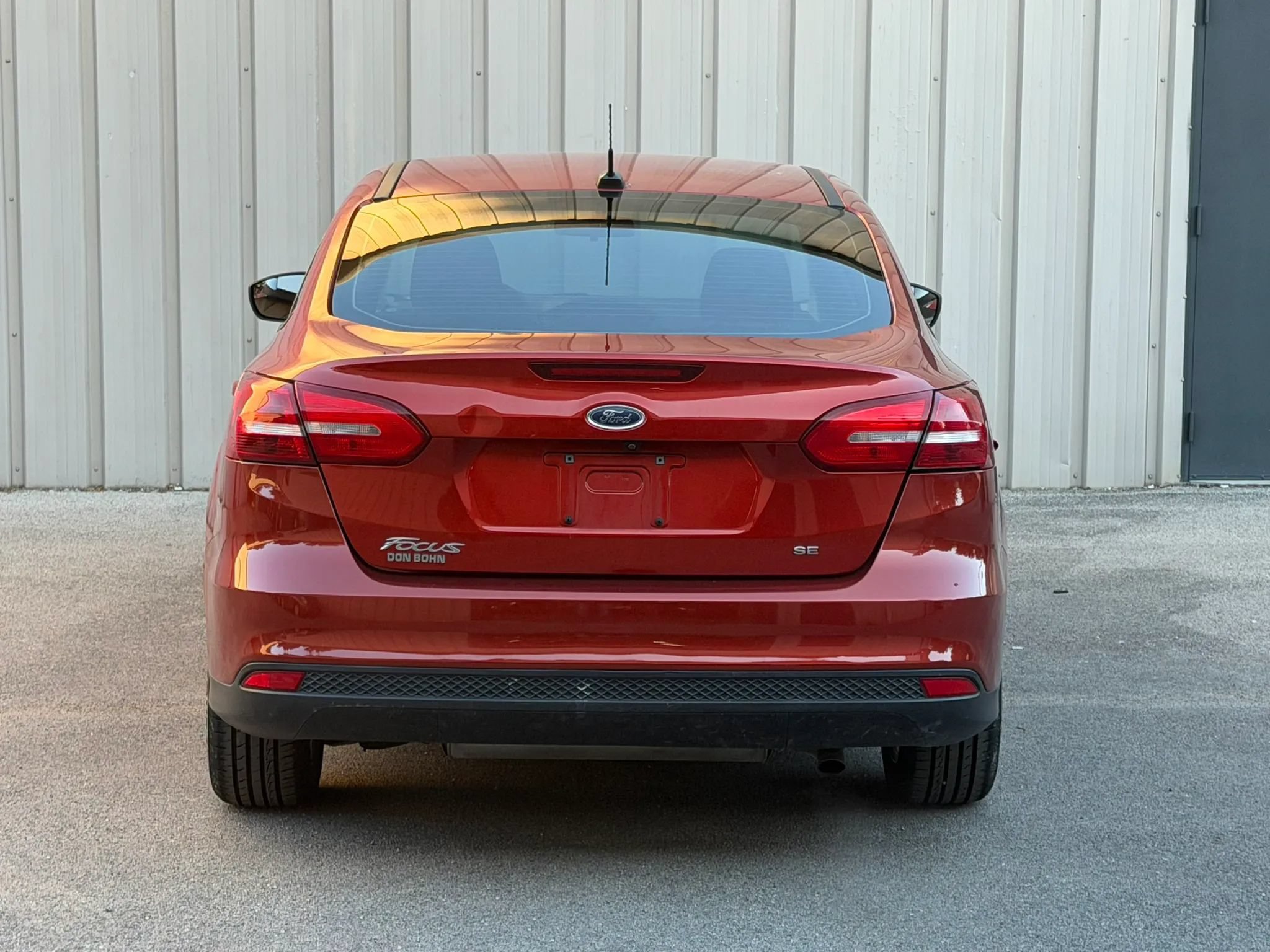 Used 2018 Ford Focus SE FWD image 6
