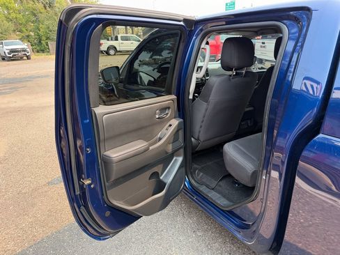 Used 2023 Nissan Frontier SV w/ Technology Package AWD/4WD image 8
