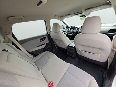 Certified 2022 Nissan Rogue SV FWD image 27