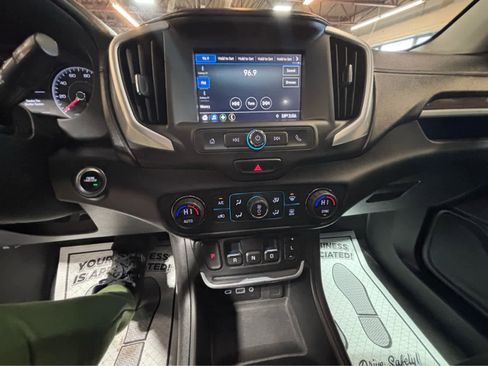 Used 2018 GMC Terrain SLE w/ Driver Convenience Package image 21