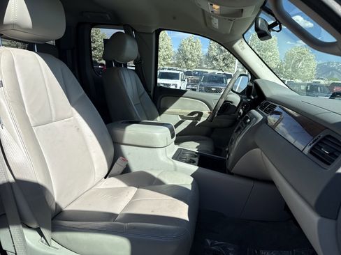 Used 2010 GMC Sierra 1500 SLT w/ Suspension Package, Off-Road image 26