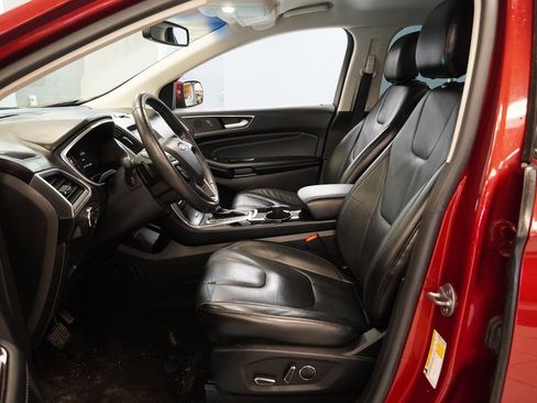 Used 2016 Ford Edge Titanium w/ Technology Package image 5