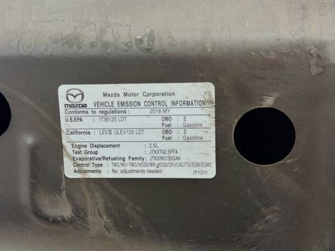 Used 2018 MAZDA CX-9 Touring w/ Touring Premium Package image 17