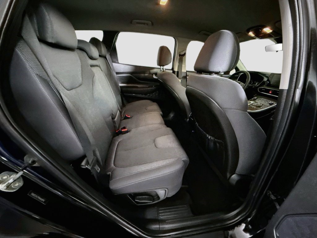 Used 2022 Hyundai Santa Fe SEL FWD image 26