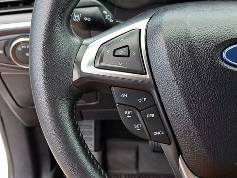 Certified 2022 Ford Edge SEL w/ Convenience Package AWD/4WD image 21