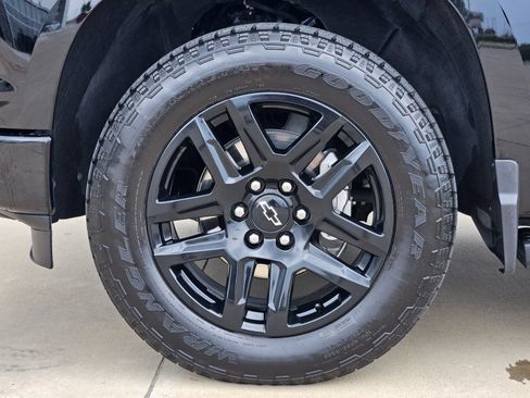 Certified 2025 Chevrolet Silverado 1500 High Country w/ Midnight Edition AWD/4WD image 13