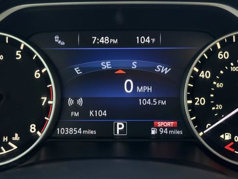 Used 2016 Nissan Maxima Platinum w/ Interior Lighting Package FWD image 17