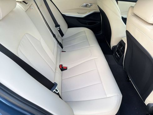 Used 2026 BMW 330i Sedan w/ Premium Package RWD image 33