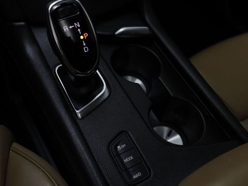 Used 2018 Cadillac XT5 Platinum w/ Driver Assist Package image 12