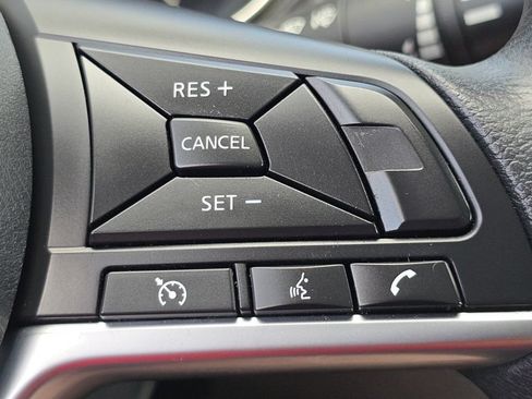 Used 2019 Nissan Rogue Sport SV AWD/4WD image 8