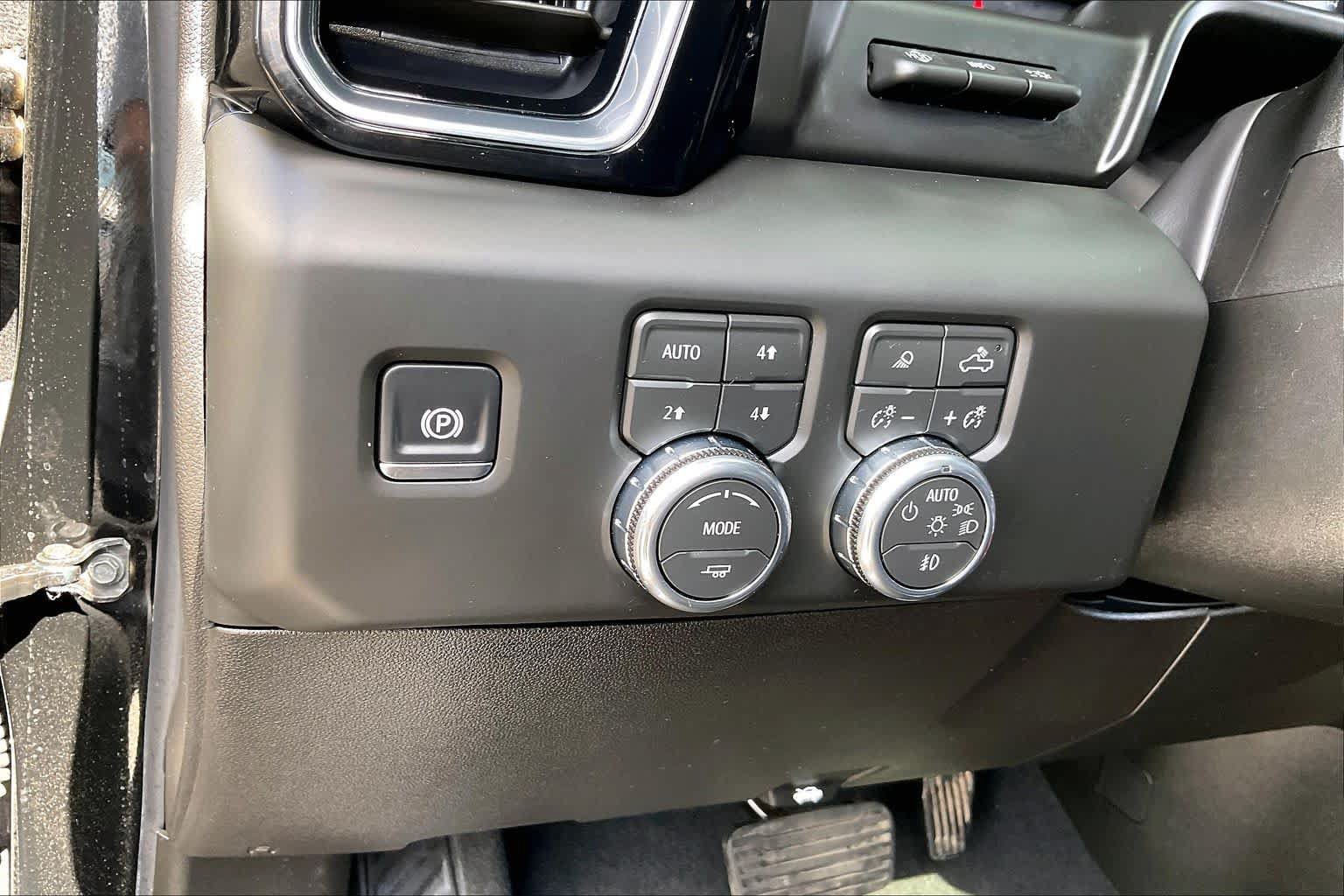Used 2026 GMC Sierra 1500 Denali AWD/4WD image 15
