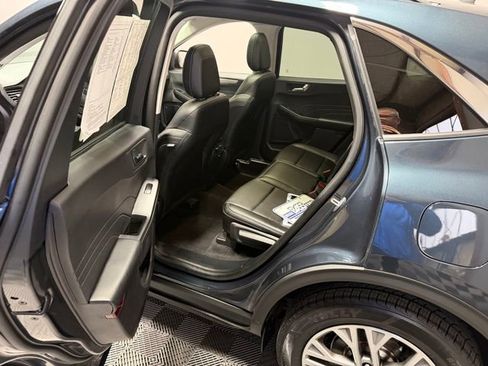 Used 2022 Ford Escape SEL image 17