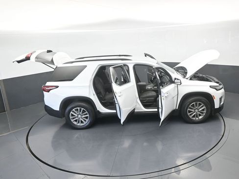 Used 2023 Chevrolet Traverse LT image 73
