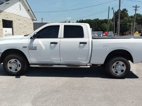 Used 2018 RAM 2500 Tradesman w/ Chrome Appearance Group AWD/4WD image 2