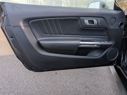 Used 2022 Ford Mustang Premium image 12