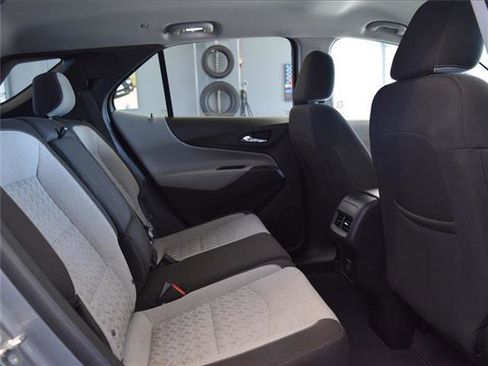 Used 2024 Chevrolet Equinox LT image 33