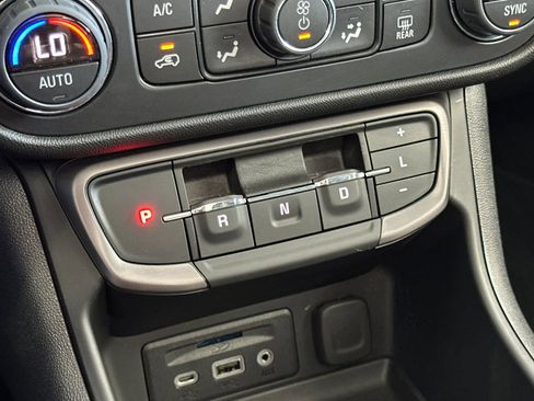 Used 2024 GMC Terrain AT4 w/ Tech Package image 21