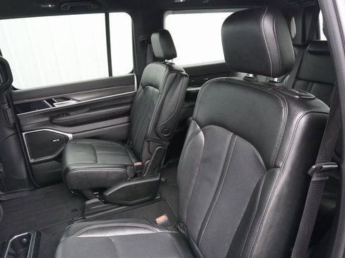 Used 2024 Jeep Wagoneer Series III image 39